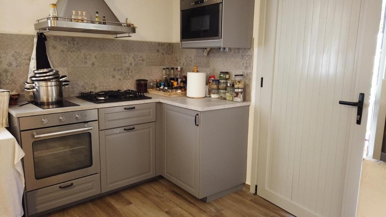 Fistiki Rooms Agia Marina  Ngoại thất bức ảnh