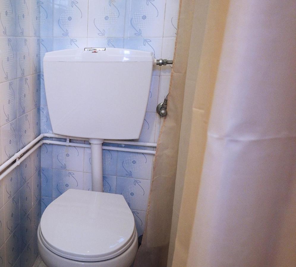 Fistiki Rooms Agia Marina  Ngoại thất bức ảnh