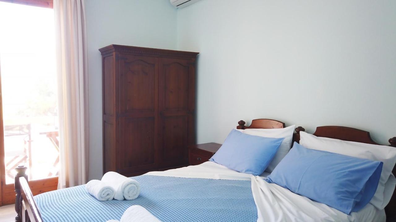 Fistiki Rooms Agia Marina  Ngoại thất bức ảnh